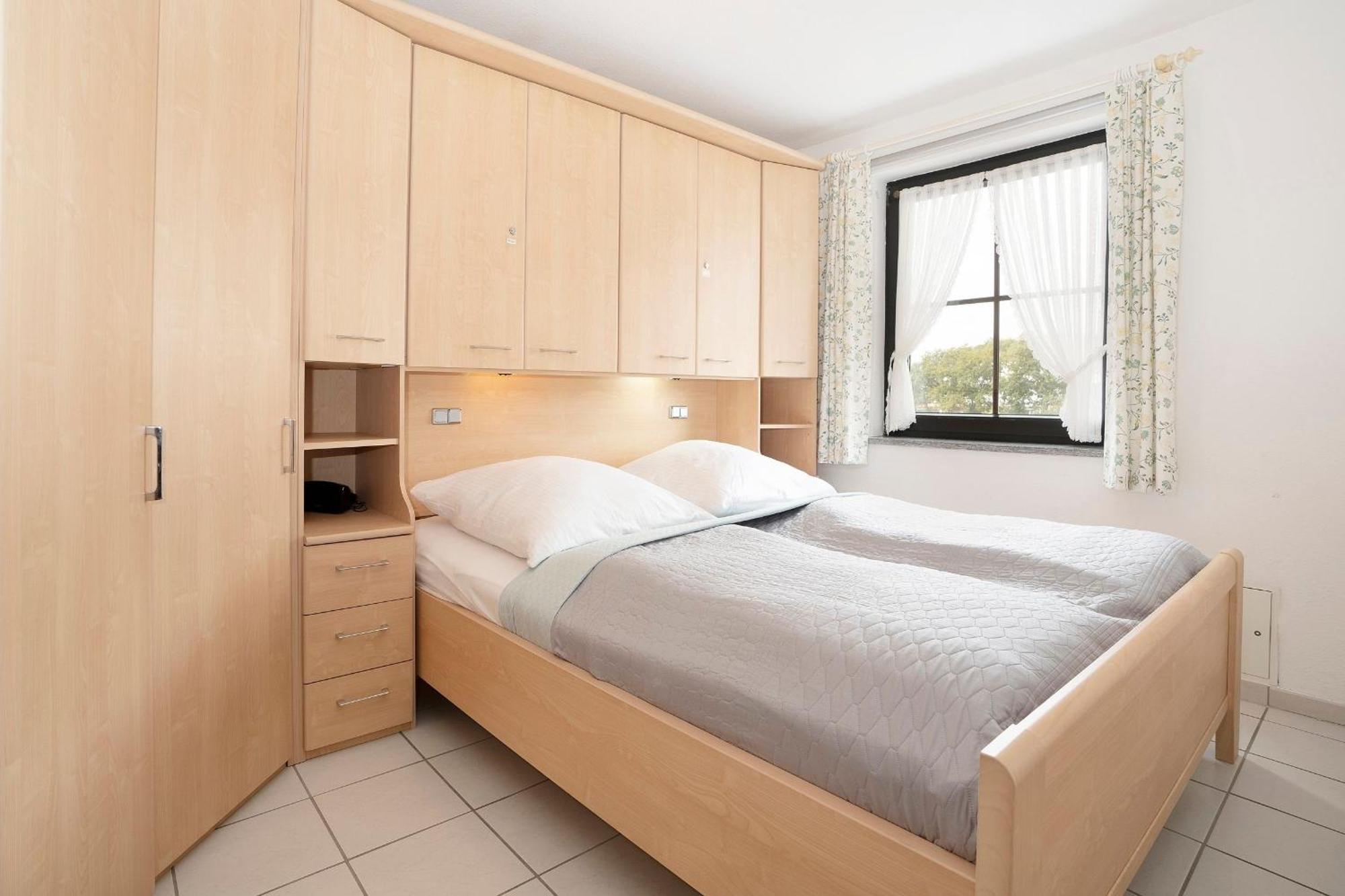 Apartment Haus Titania 12 *